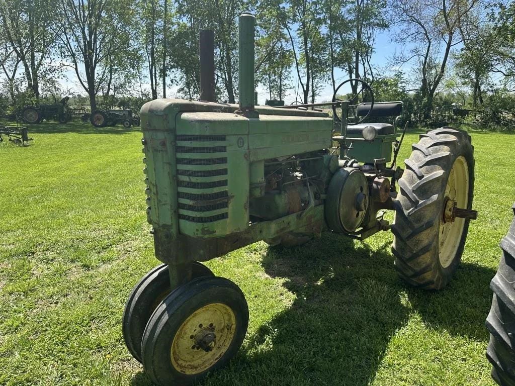 1949 John Deere G Equipment Image0