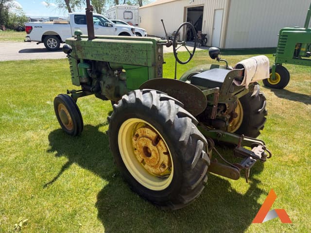 Image of John Deere M equipment image 1