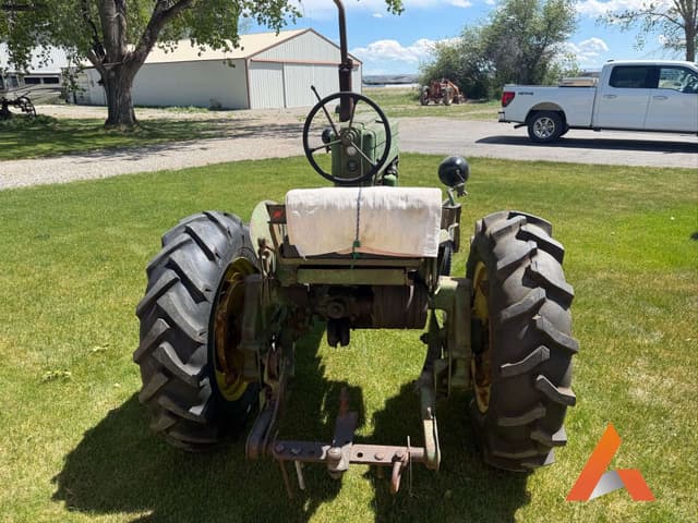 Image of John Deere M equipment image 2