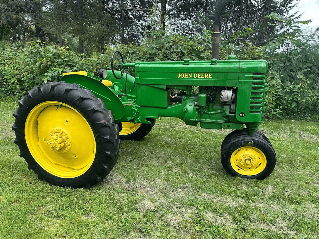 1949 John Deere MT Equipment Image0