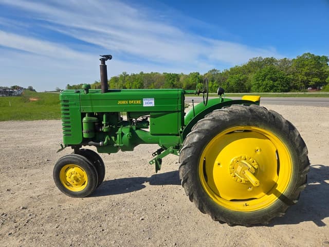 Image of John Deere MT equipment image 4