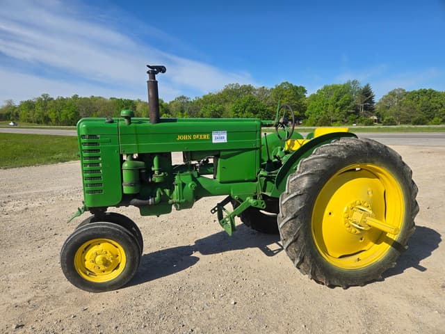 Image of John Deere MT equipment image 3