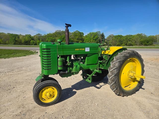 Image of John Deere MT equipment image 2