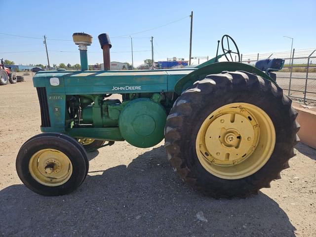 Image of John Deere R equipment image 3