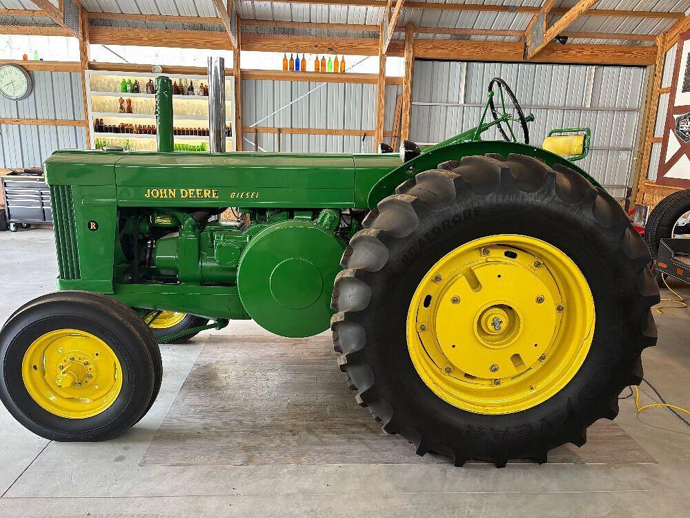 Image of John Deere R Primary image