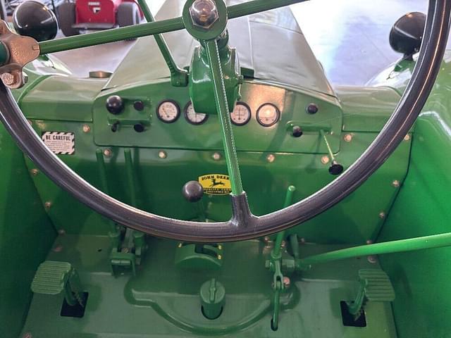 Image of John Deere R equipment image 4