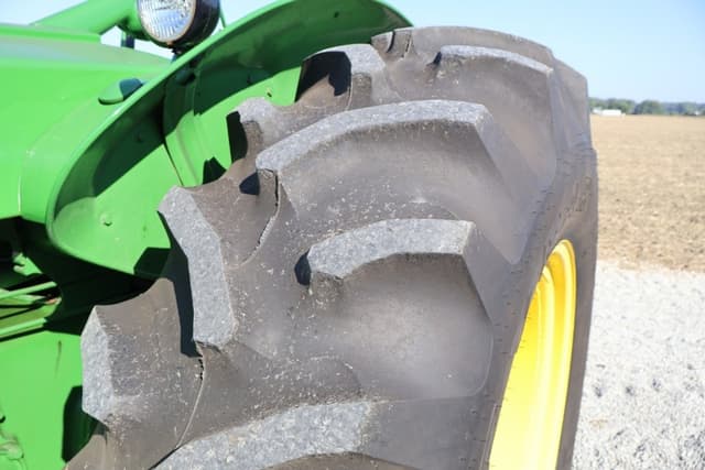 Image of John Deere R equipment image 4