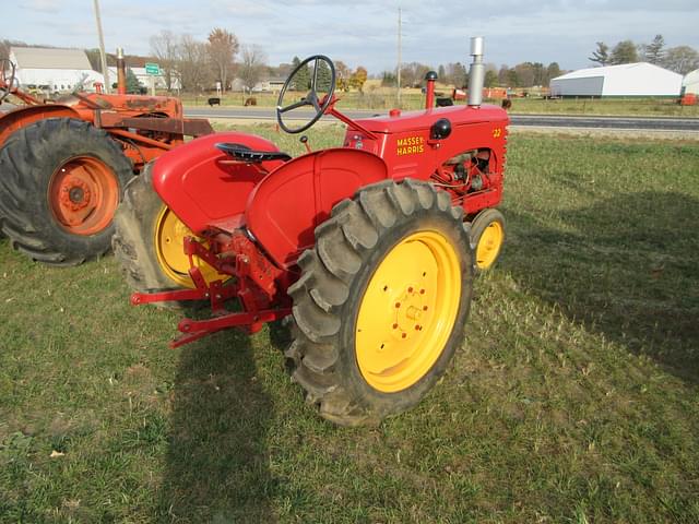 Image of Massey-Harris 22 equipment image 4