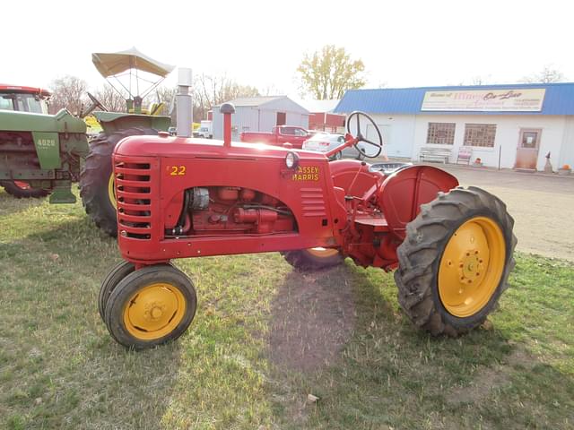 Image of Massey-Harris 22 equipment image 2