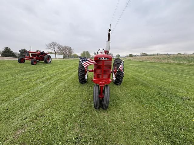 Image of Farmall M equipment image 3