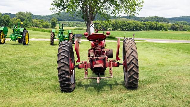 Image of Farmall H equipment image 4