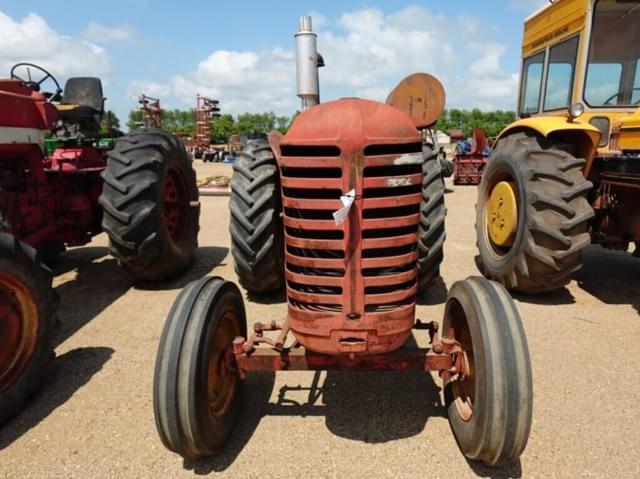 Image of Massey-Harris 55 equipment image 3