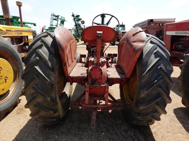 Image of Massey-Harris 55 equipment image 2