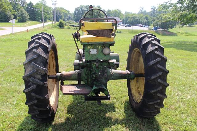 Image of John Deere A equipment image 3