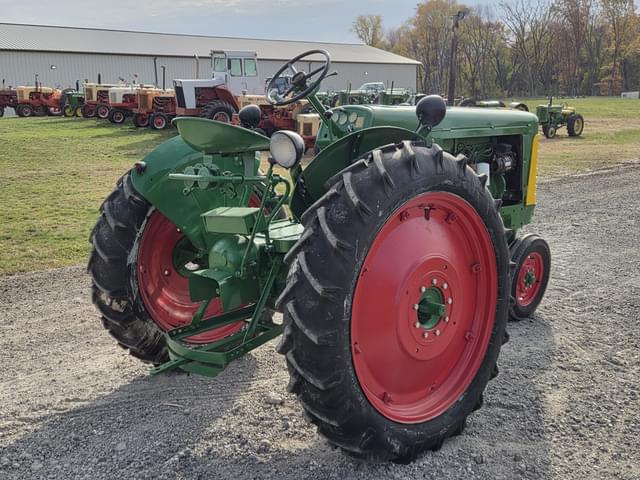 Image of Oliver 66 equipment image 4