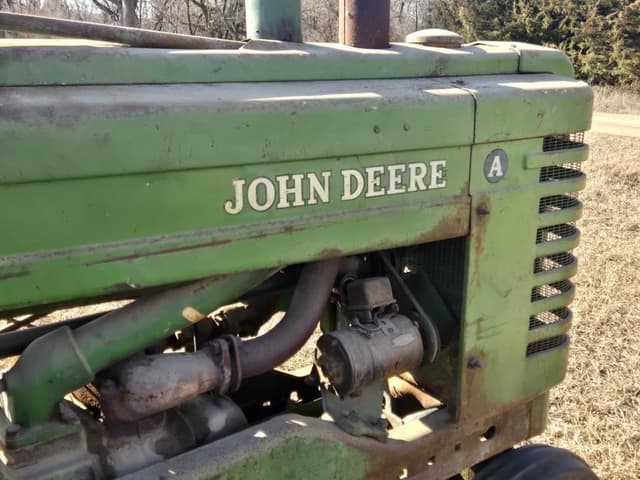 Image of John Deere A equipment image 4