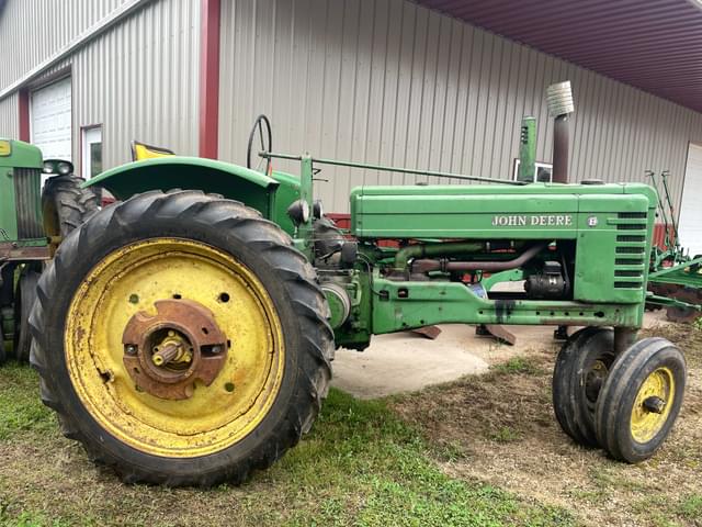 Image of John Deere B equipment image 1