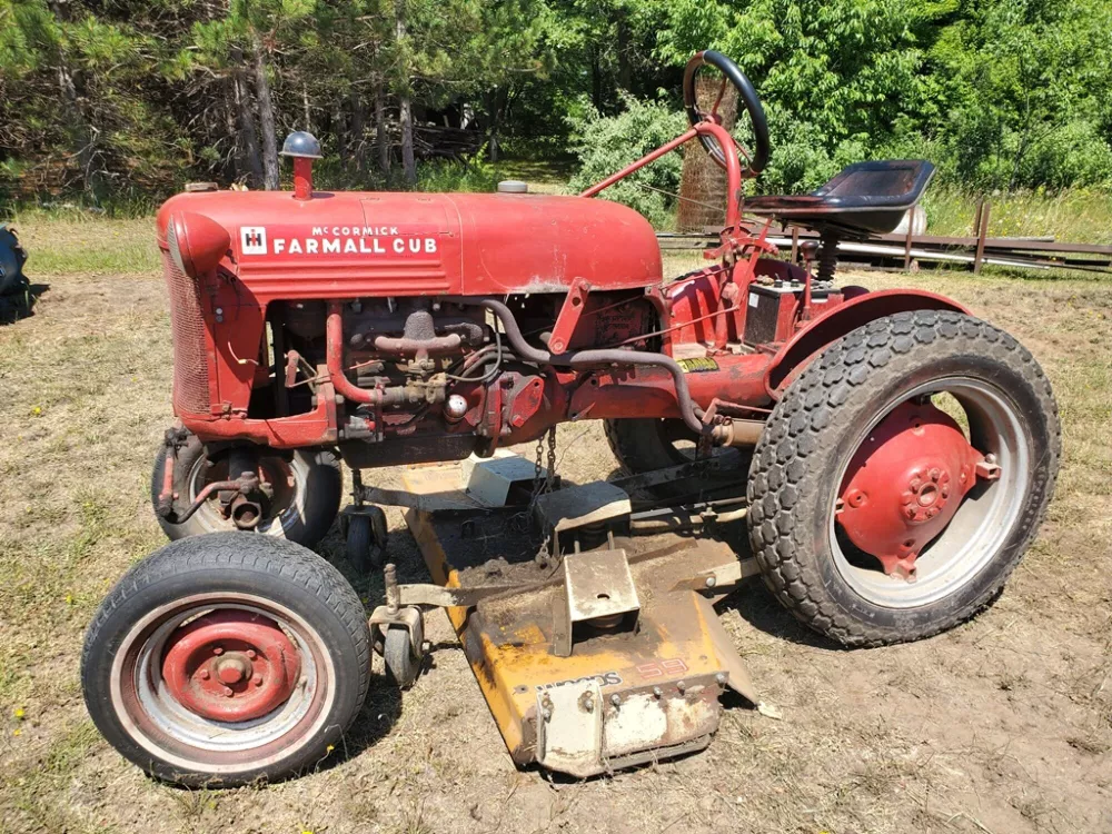 Main image Farmall Cub