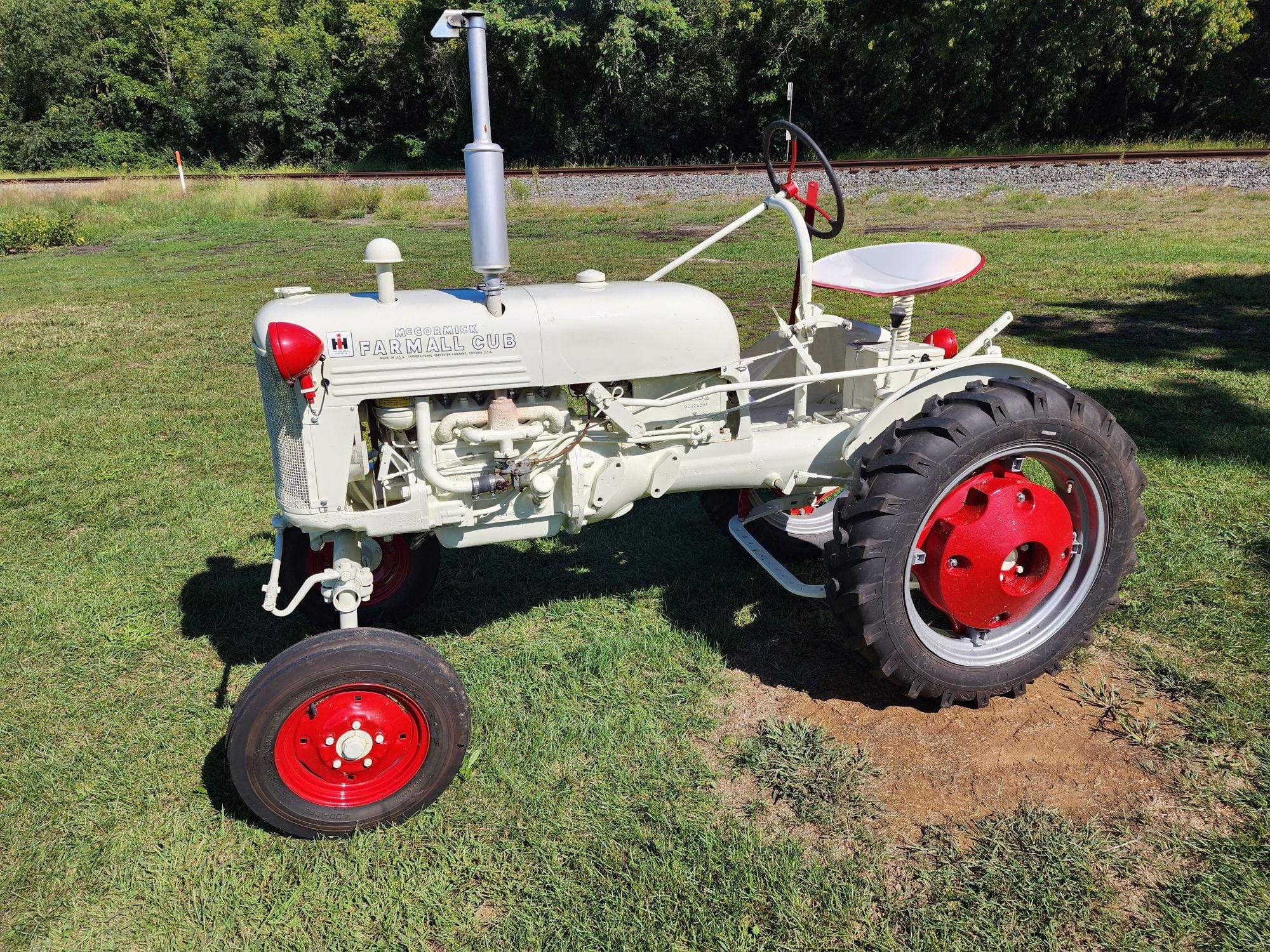 Main image Farmall Cub