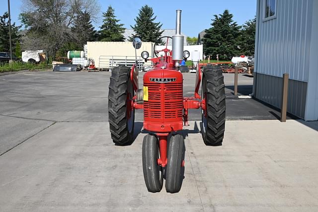 Image of Farmall H equipment image 3