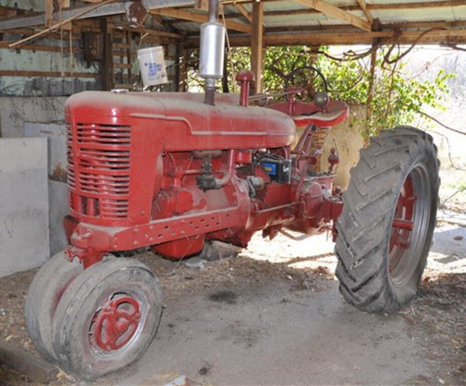 1950 Farmall M Equipment Image0