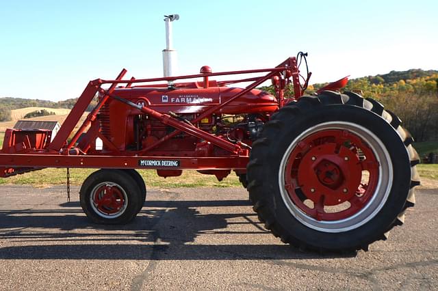 Image of Farmall M equipment image 3
