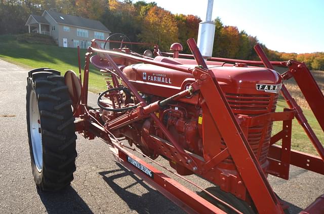 Image of Farmall M equipment image 4