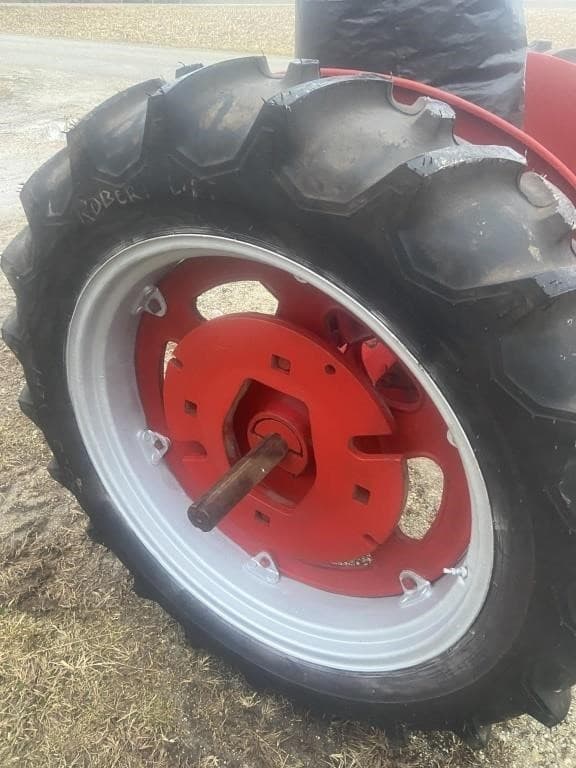 Image of Farmall Super C equipment image 4