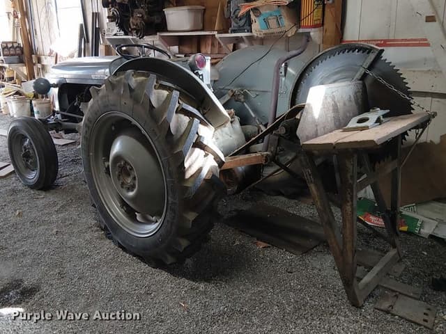 Image of Ferguson TO-20 equipment image 4
