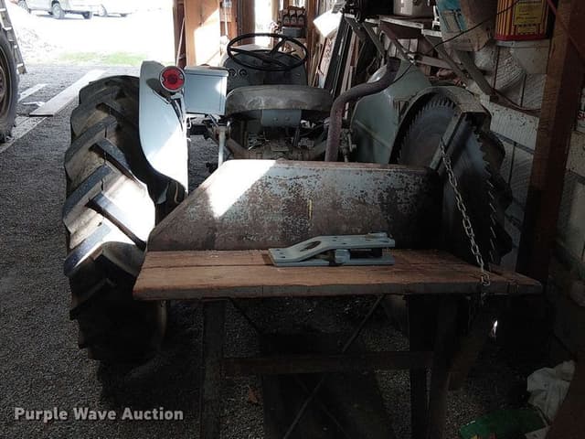 Image of Ferguson TO-20 equipment image 3