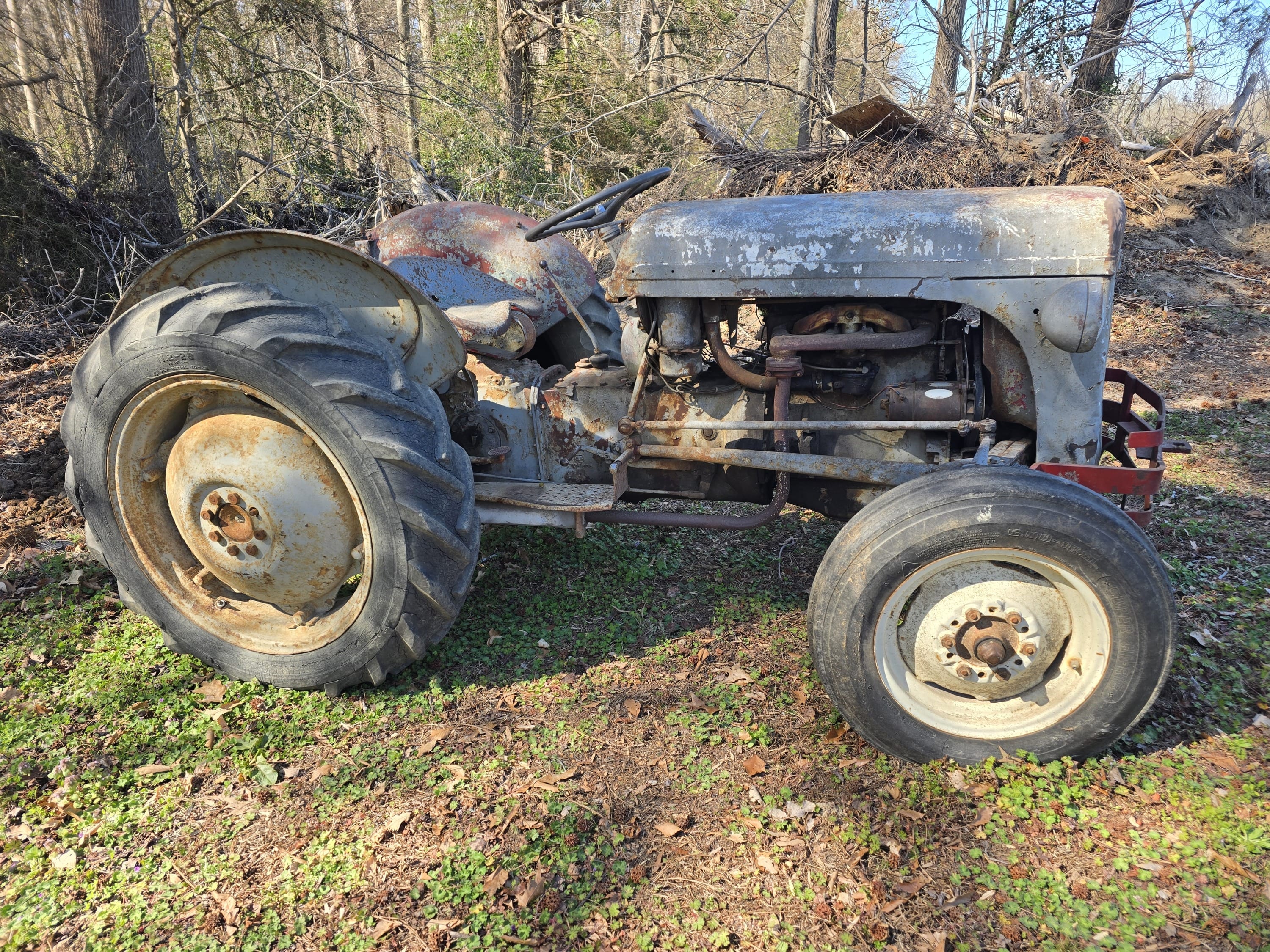 1950 Ferguson TO-20 Equipment Image0