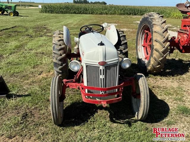 Image of Ford 8N equipment image 2