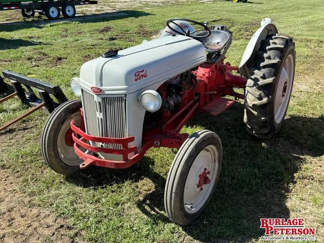 Image of Ford 8N equipment image 3