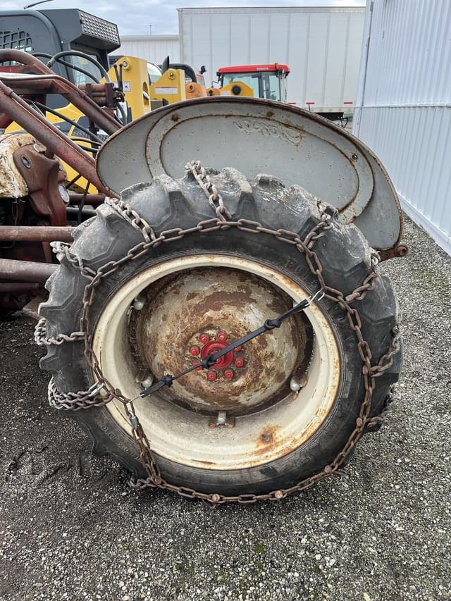Image of Ford 8N equipment image 3