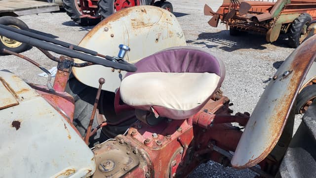 Image of Ford 8N equipment image 4