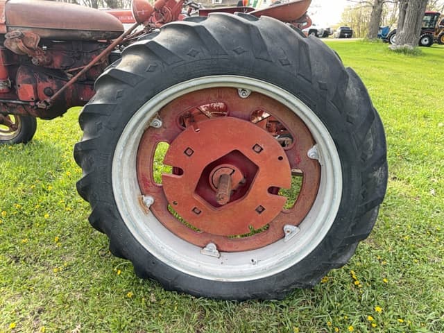 Image of Farmall C equipment image 4