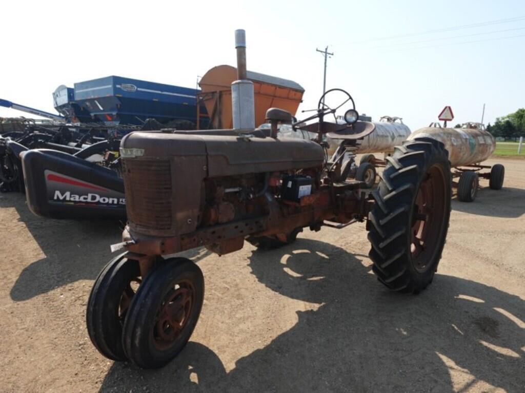 Image of Farmall H Primary image
