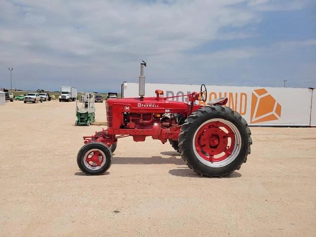 Image of Farmall M equipment image 1