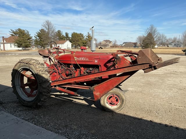 Image of Farmall M equipment image 4