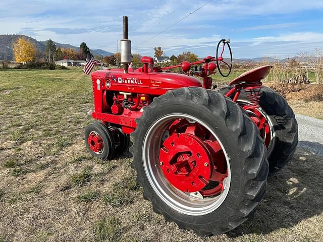 Image of Farmall M equipment image 4