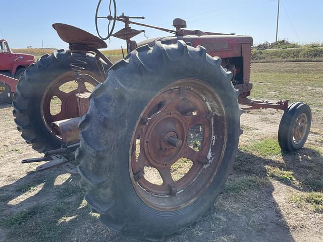 Image of International Harvester M equipment image 4