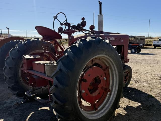 Image of Farmall M equipment image 3