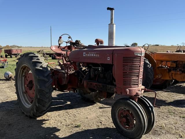 Image of Farmall M equipment image 4