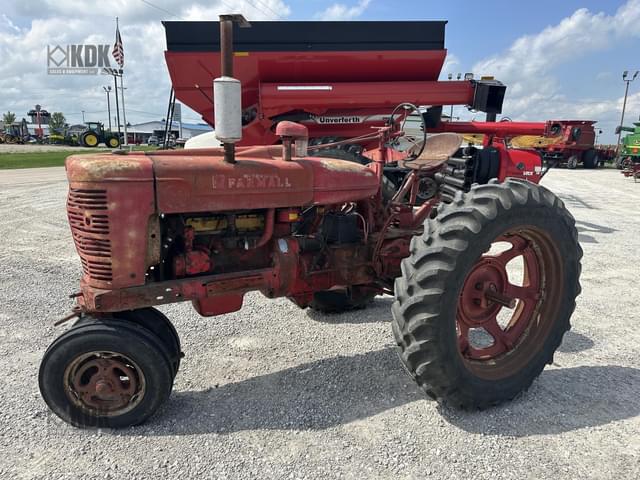 Image of Farmall M equipment image 3