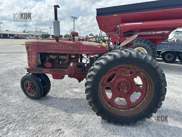 Image of Farmall M equipment image 1