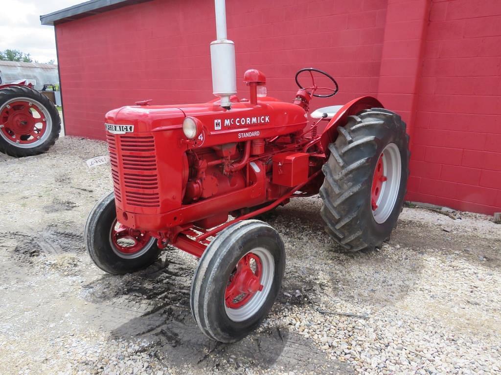 Image of International Harvester Super W-4 Primary image