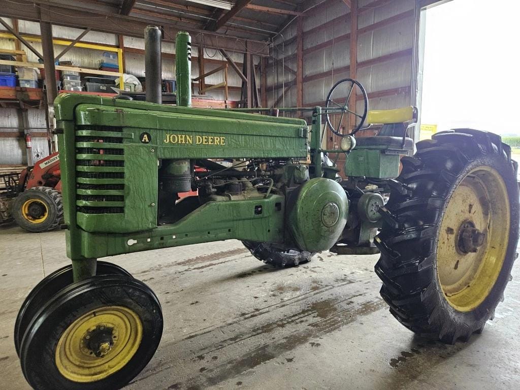 1950 John Deere 1950 Equipment Image0