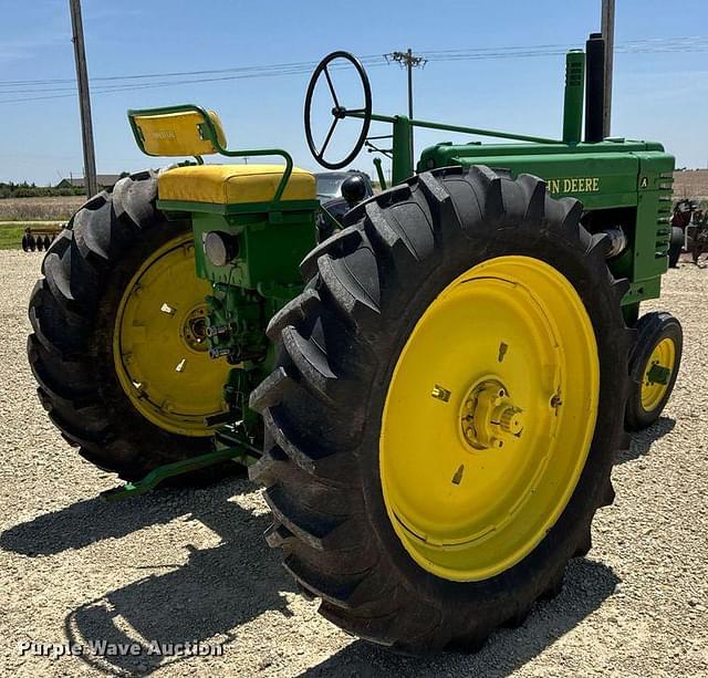 Image of John Deere A equipment image 4