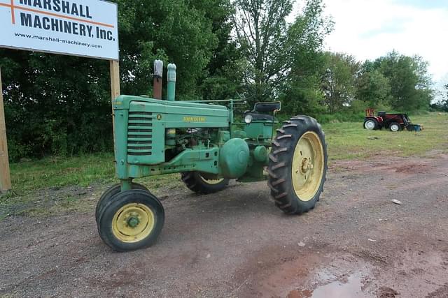 Image of John Deere A equipment image 1