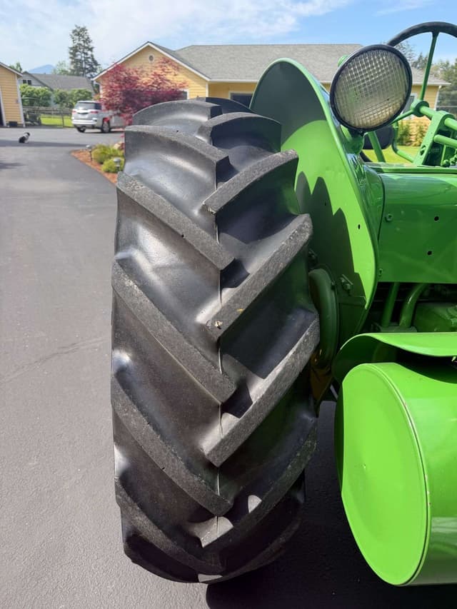 Image of John Deere AR equipment image 4